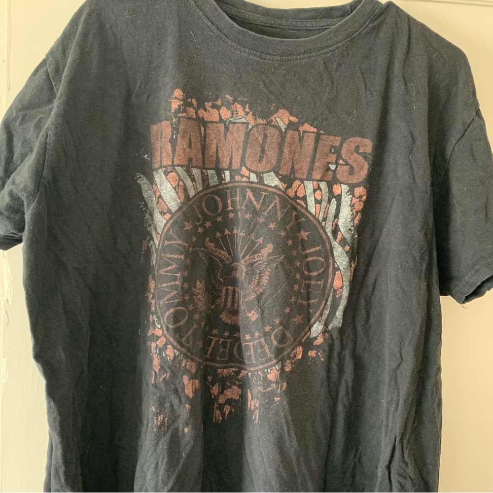 Ramones vintage style graphic tee